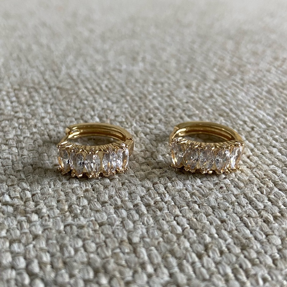 Elegant Gold and Zirconia Huggie Hoops! - Picture 3 of 10